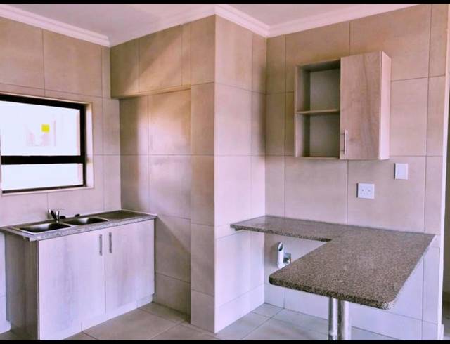 2 BEDROOM APARTMENT FOR SALE IN BLUFF